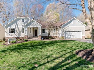 14814 Creek Edge Dr, Holland, MI 49424