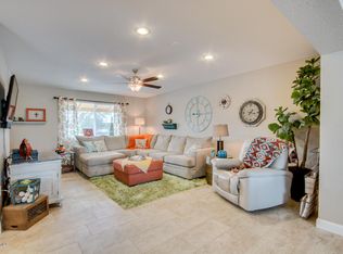 10050 W Palmer Dr, Sun City, AZ 85351