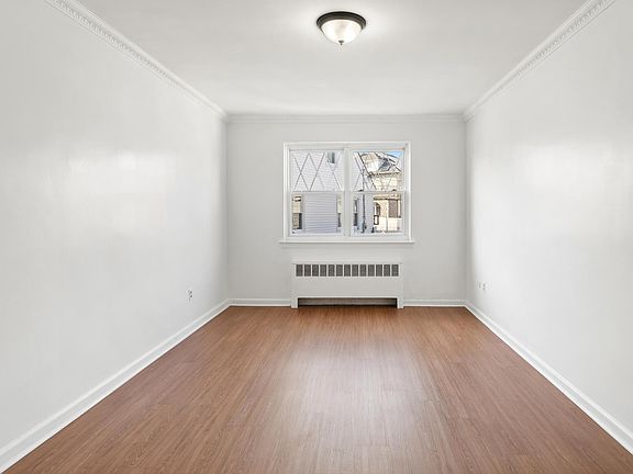 4th image of 3281 Spencer Dr #1