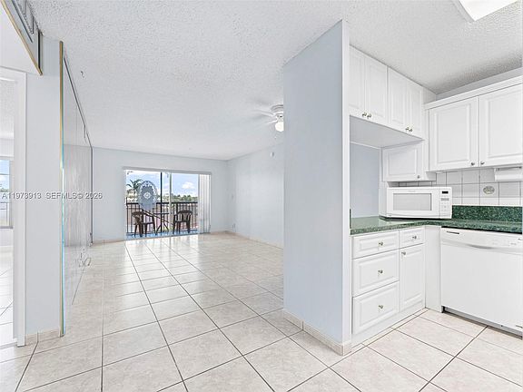 4th image of 8005 Lake Dr APT 408