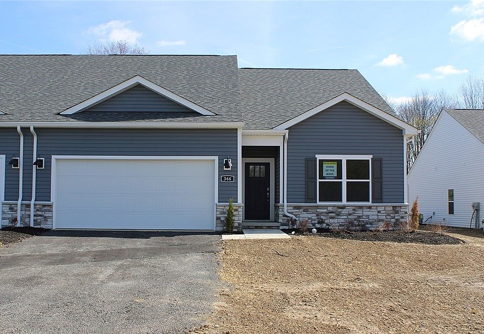 1st image of 366 Gleneagles Dr