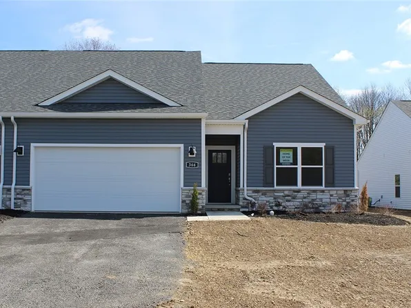 366 Gleneagles Dr, Butler, PA 16001