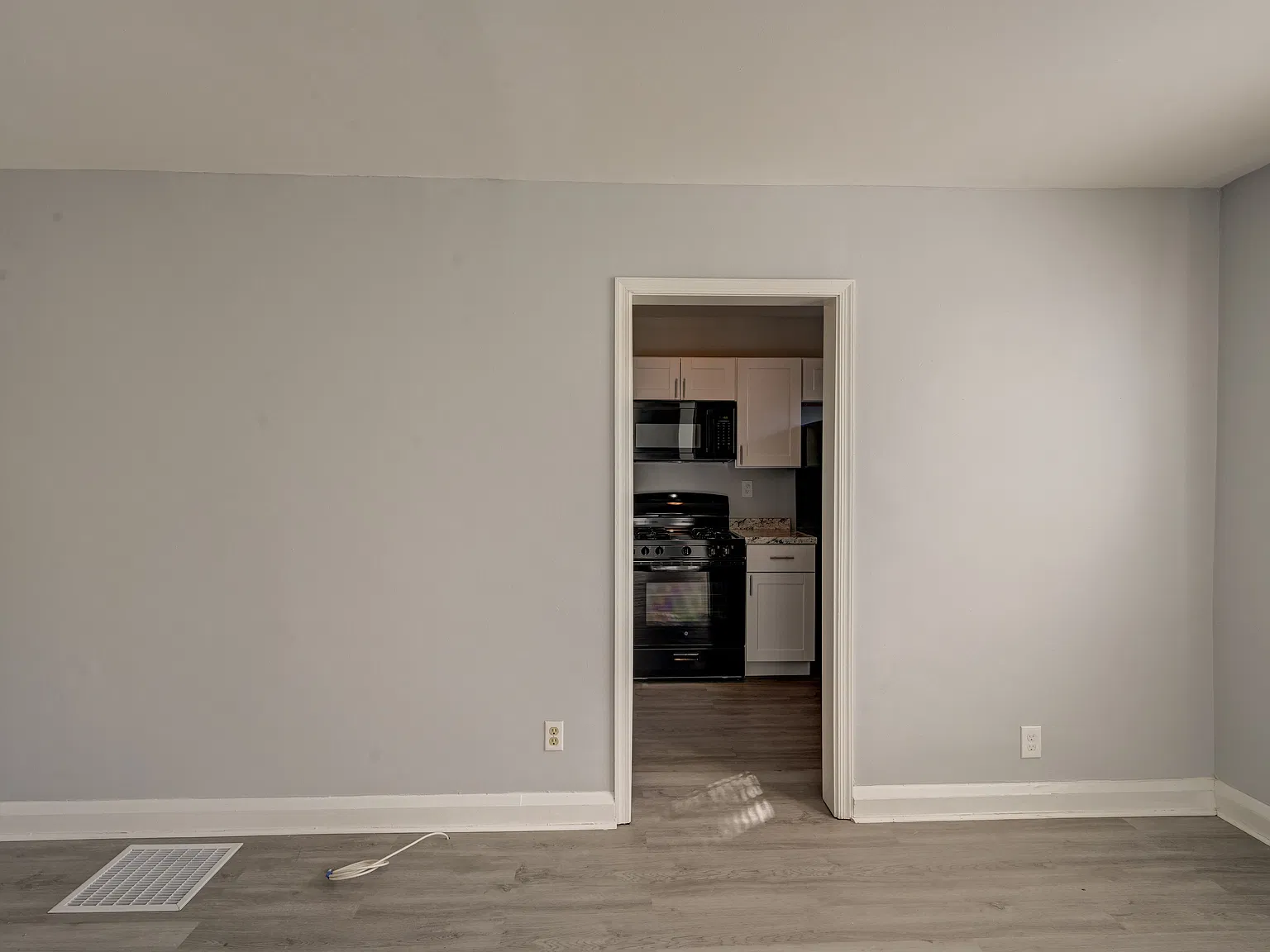 1 bed, 726 sqft, $1,149 — Photo 4