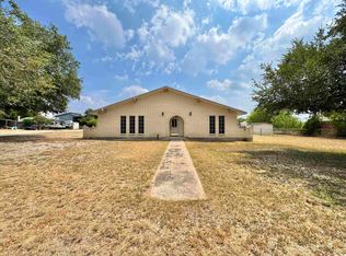 1410 Alamo St, Zapata, TX 78076