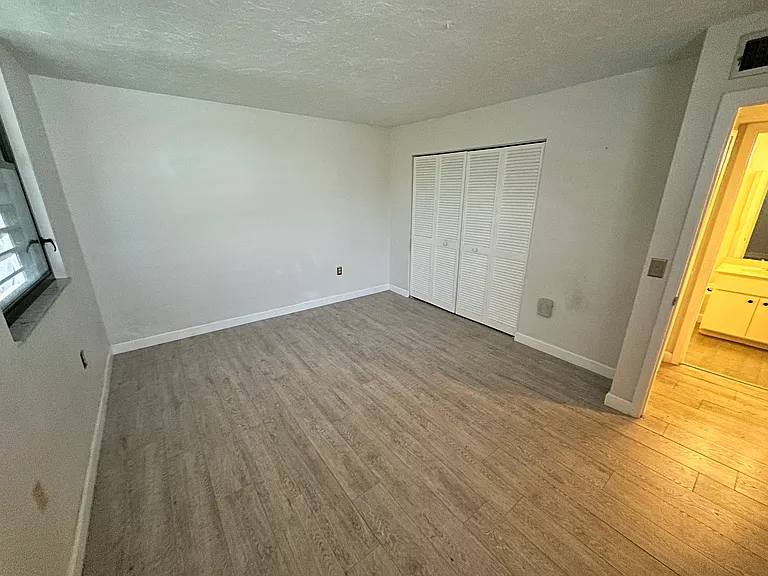 283 Sherwood Dr — Photo 21