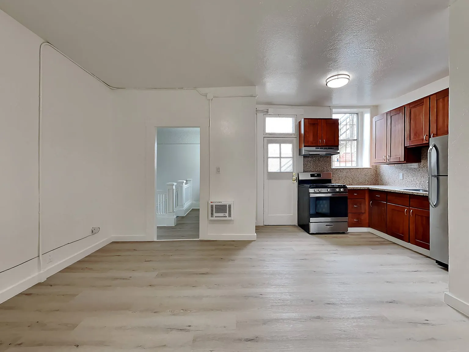 1128 Valencia St. — Photo 2