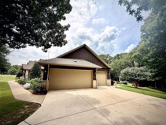 2nd image of 3780 Bridges Ct