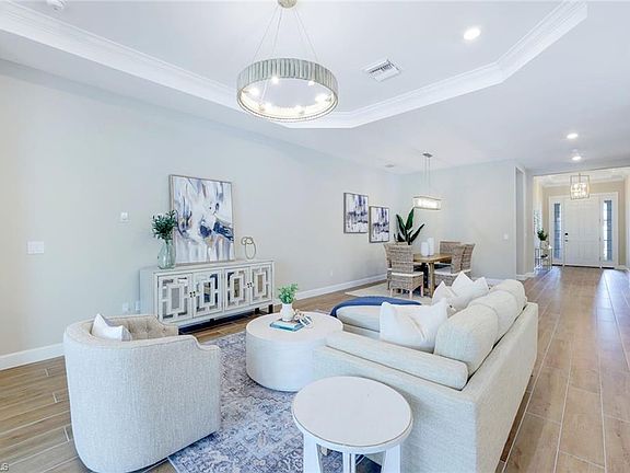 5th image of 17369 Caravita LN