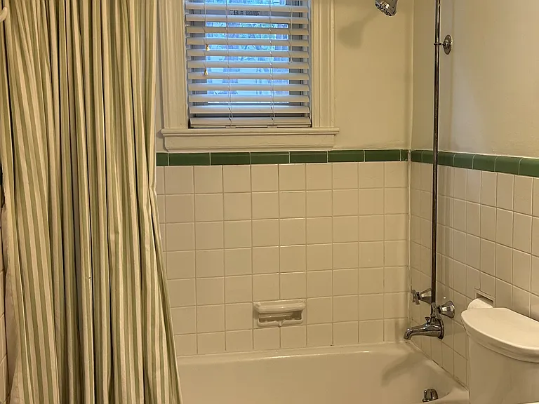 207 Kensington Rd — Photo 14