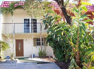 888 W 80th Pl, Hialeah, FL 33014