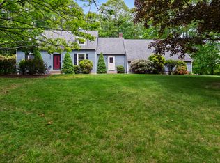 114 Dean Rd, East Lyme, CT 06333