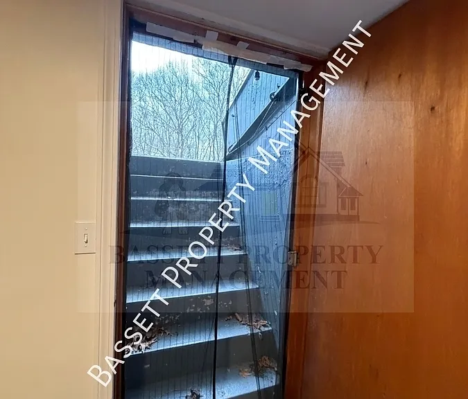 45 Corrigan Ave — Photo 36