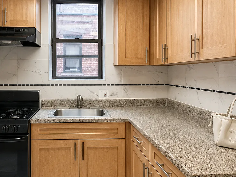 303 Webster Ave #4D — Photo 4