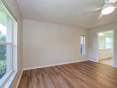 141 39th Dr — Photo 34
