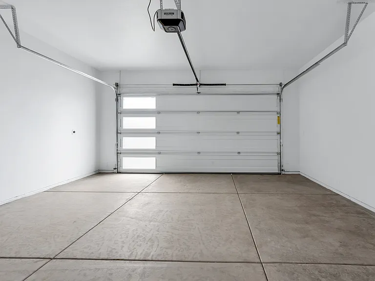 2749 S Vega St — Photo 23