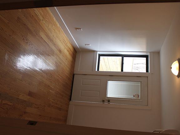 3rd image of 285A Halsey St #1