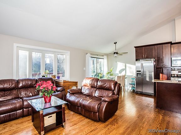 2nd image of 208 Troy Ln