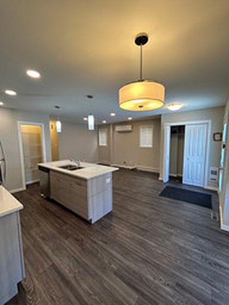 Winnipeg Apartment for rent - 3 Bedrooms — photo 4