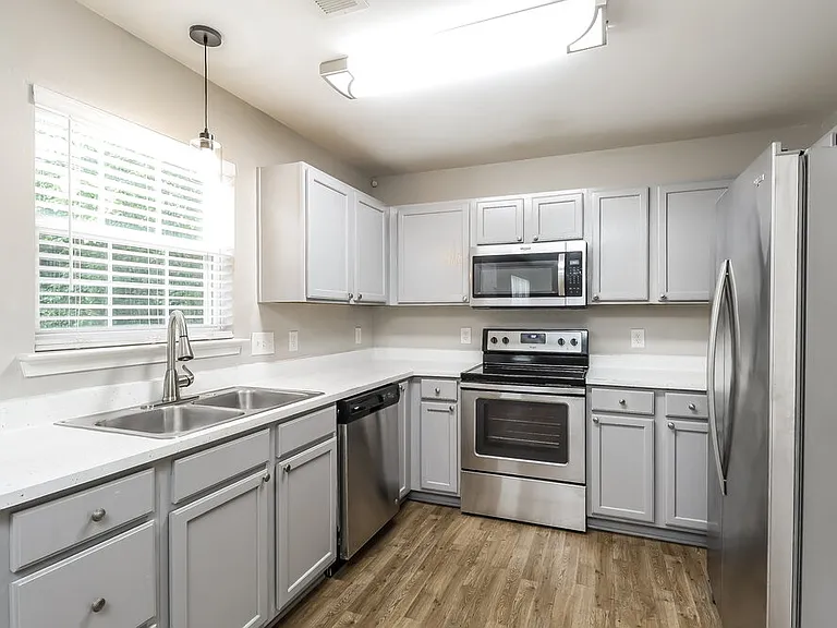 12812 Lismorre Castle Ct — Photo 8