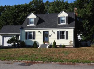 160 Kiwanee Rd, Warwick, RI 02888