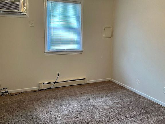 4th image of 346 Fort Worth Ave APT 5