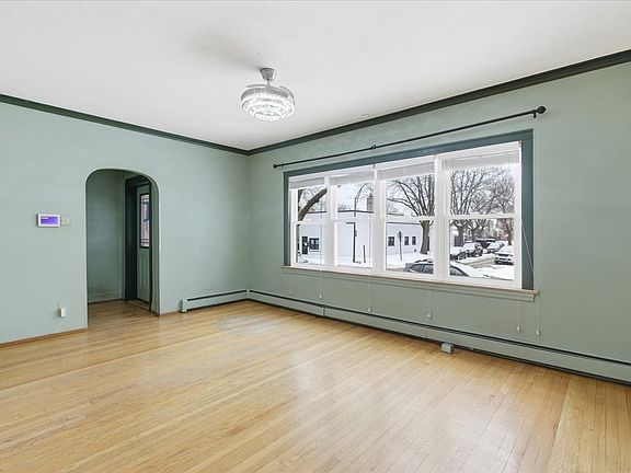 4th image of 6264 W Peterson Ave