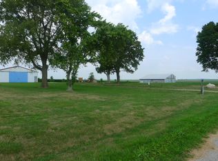 4372 N 3800 East Rd, Bellflower, IL 61724