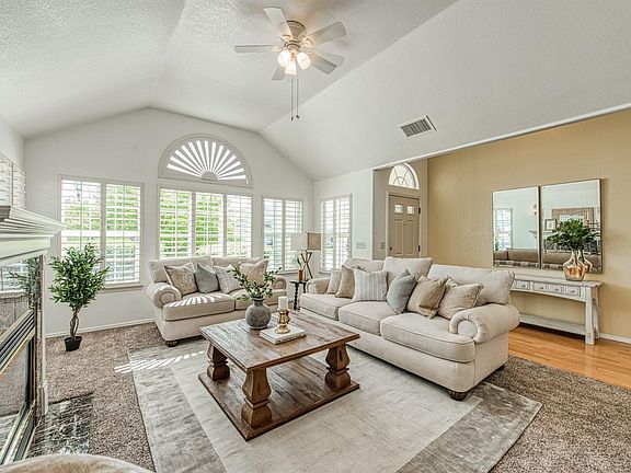 5th image of 1654 E Morningstar Ln