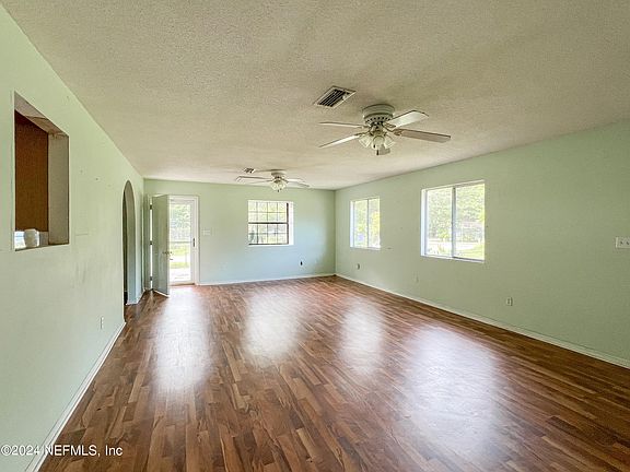 3rd image of 14224 NE 148TH Avenue