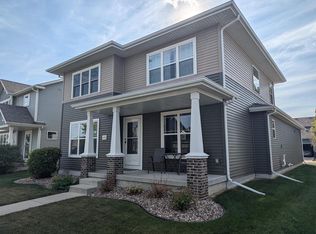 1438 Thoreau Dr, Sun Prairie, WI