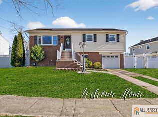 44 Shirley Blvd, Old Bridge, NJ 08857