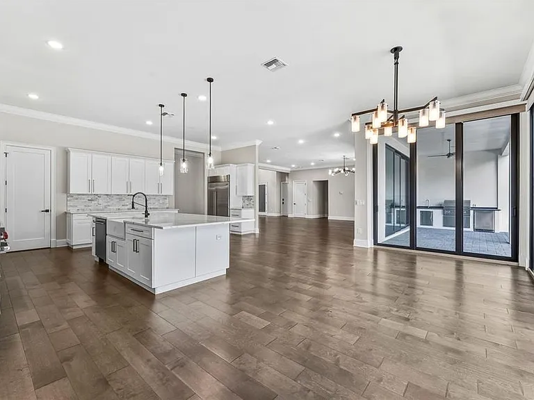 481 W Davis Blvd — Photo 17