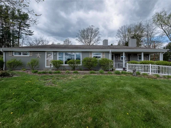 200 Stonebrook Dr, McMurray, PA 15317