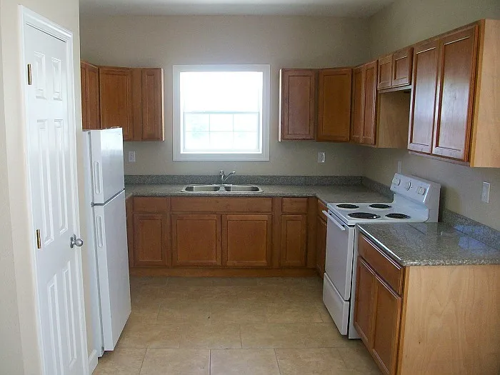 Maxine Garden Townhomes - D — Photo 2