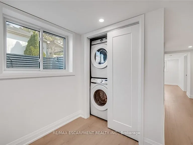 1339 Augustine Dr — Photo 6