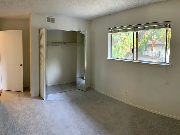2701 Bidwell St #4 — Photo 10