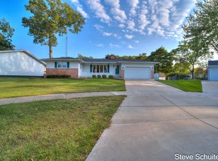 1569 Marlboro Rd, Muskegon, MI 49441