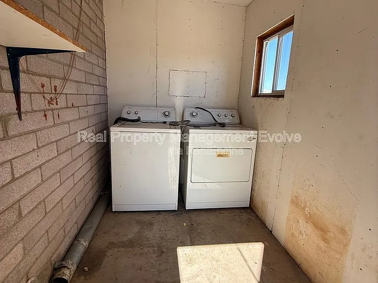 3626 W Angela Dr — Photo 29