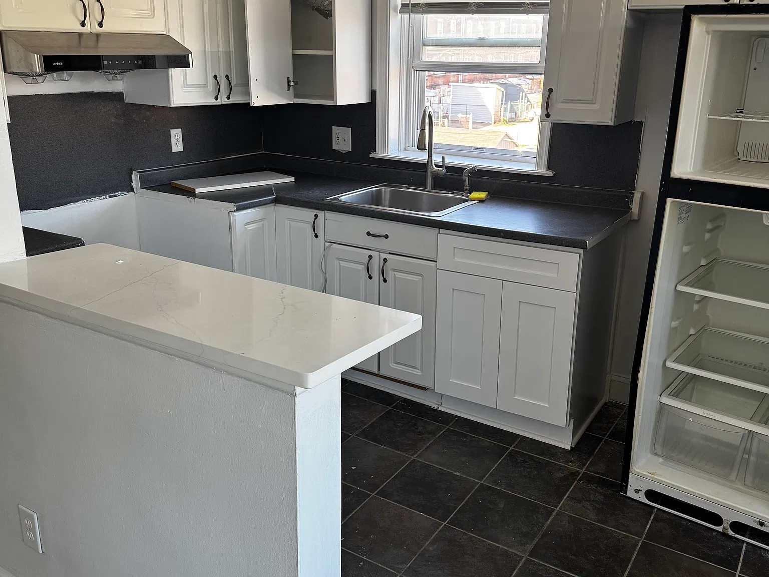 3200 Tyson Ave — Photo 4