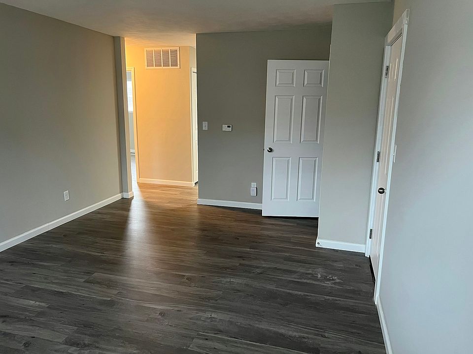 2nd image of 2110 Saratoga Dr #3
