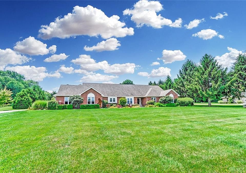 1st image of 2677 Emerald Way