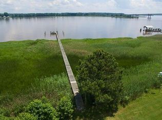 405 Glass Island Rd, West Point, VA 23181