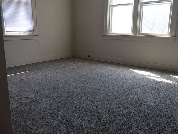 2nd image of 205 S 11th St