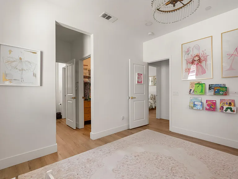 18827 Juniper Springs Dr — Photo 31
