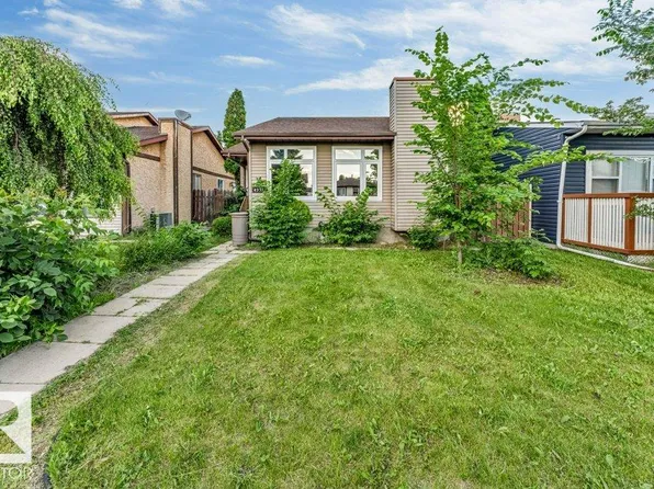 4337 38th St NW, Edmonton, AB T6L 5A6