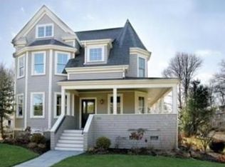 1762 Beacon St, Newton, MA 02468