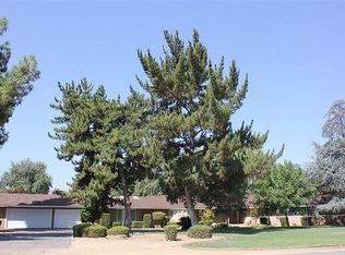 7405 N Paula Ave, Clovis, CA 93611