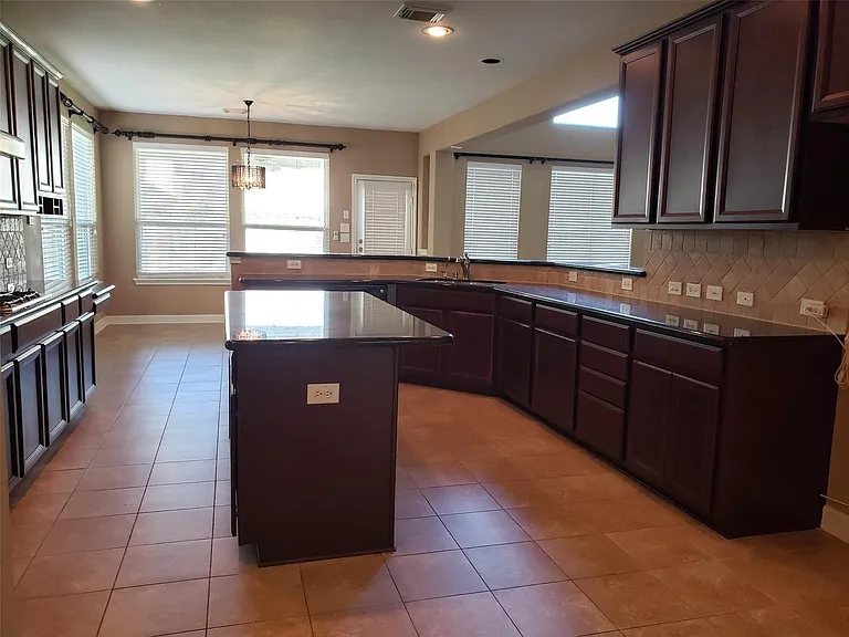 3607 Cat Springs Ln — Photo 10
