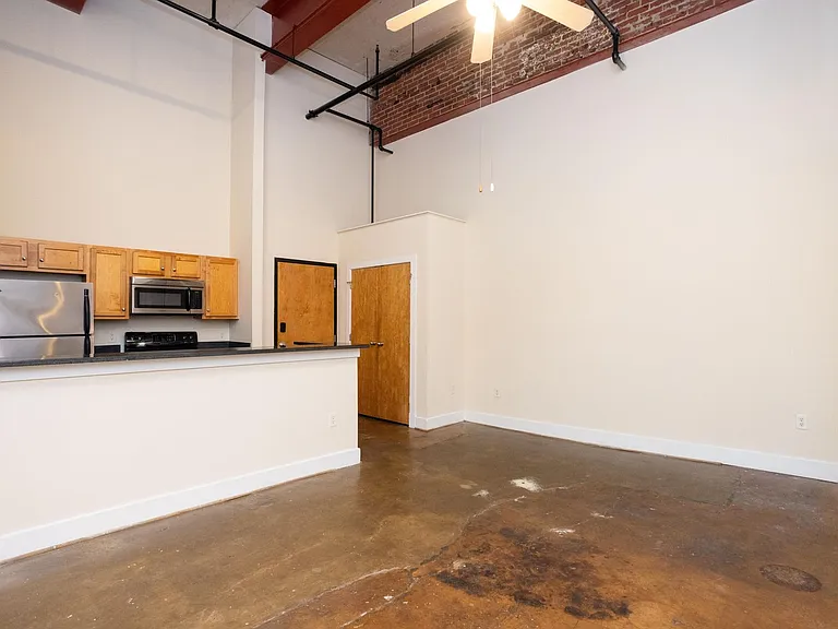 Cornish Brewery Apartment Homes — Photo 100