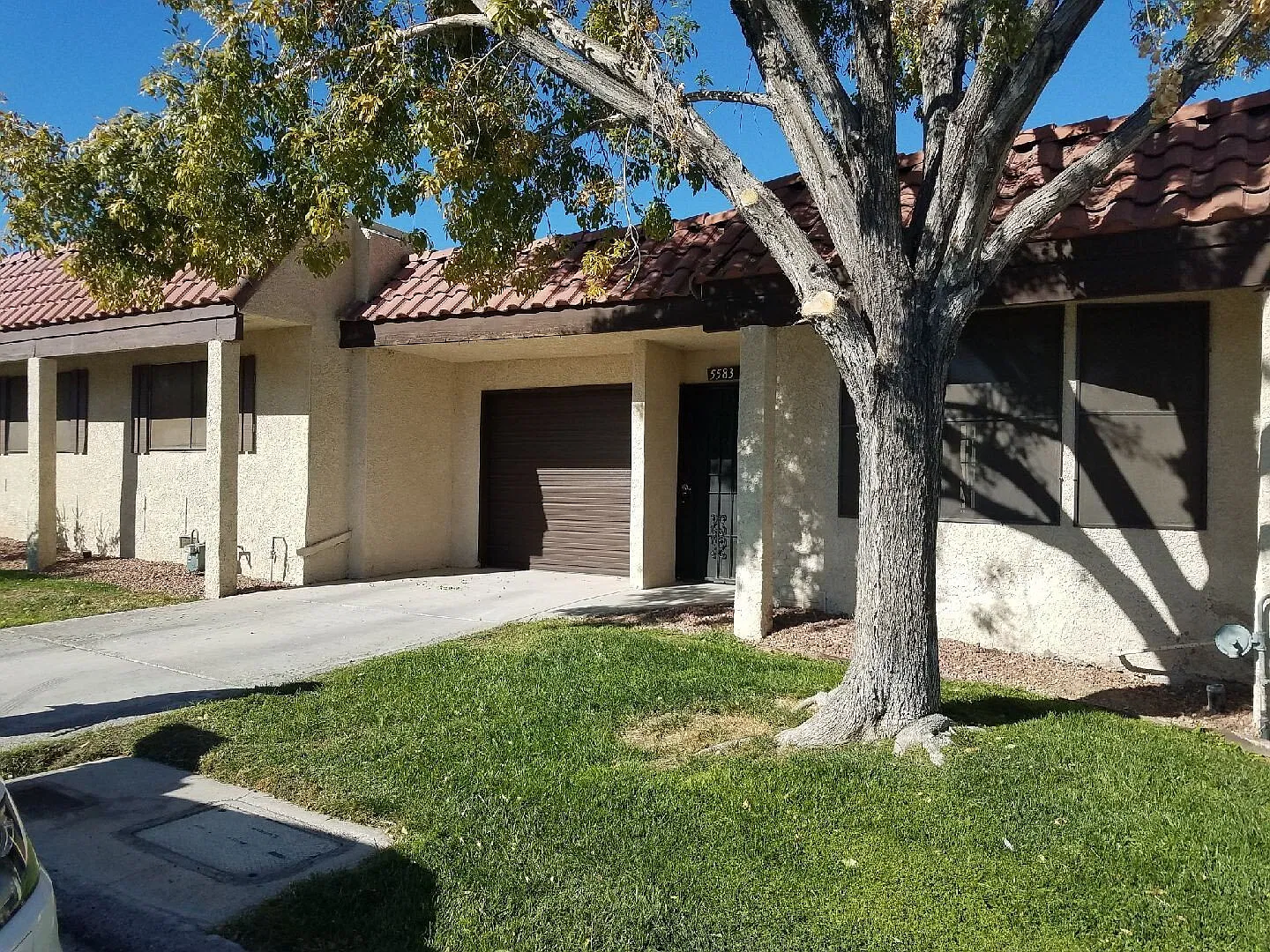 2 bed, 2.0 bath, 846 sqft, $1,444 — Photo 1